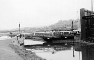 Old Photograph Leeds Liverpool Canal 
